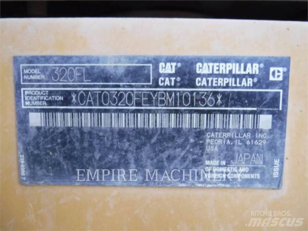 CAT 320FL حفارات زحافة