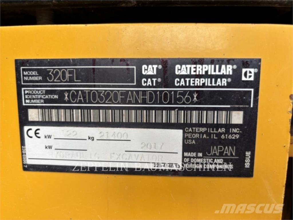 CAT 320FL حفارات زحافة