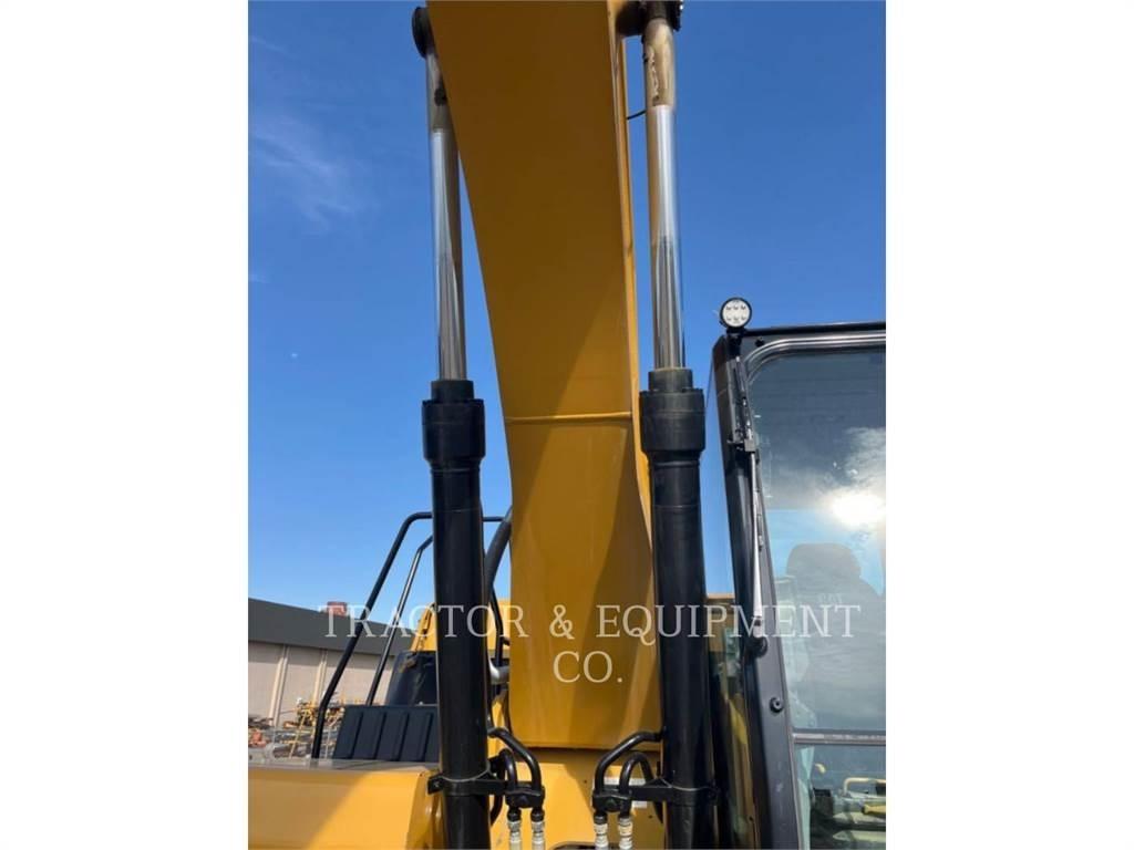 CAT 320GC حفارات زحافة