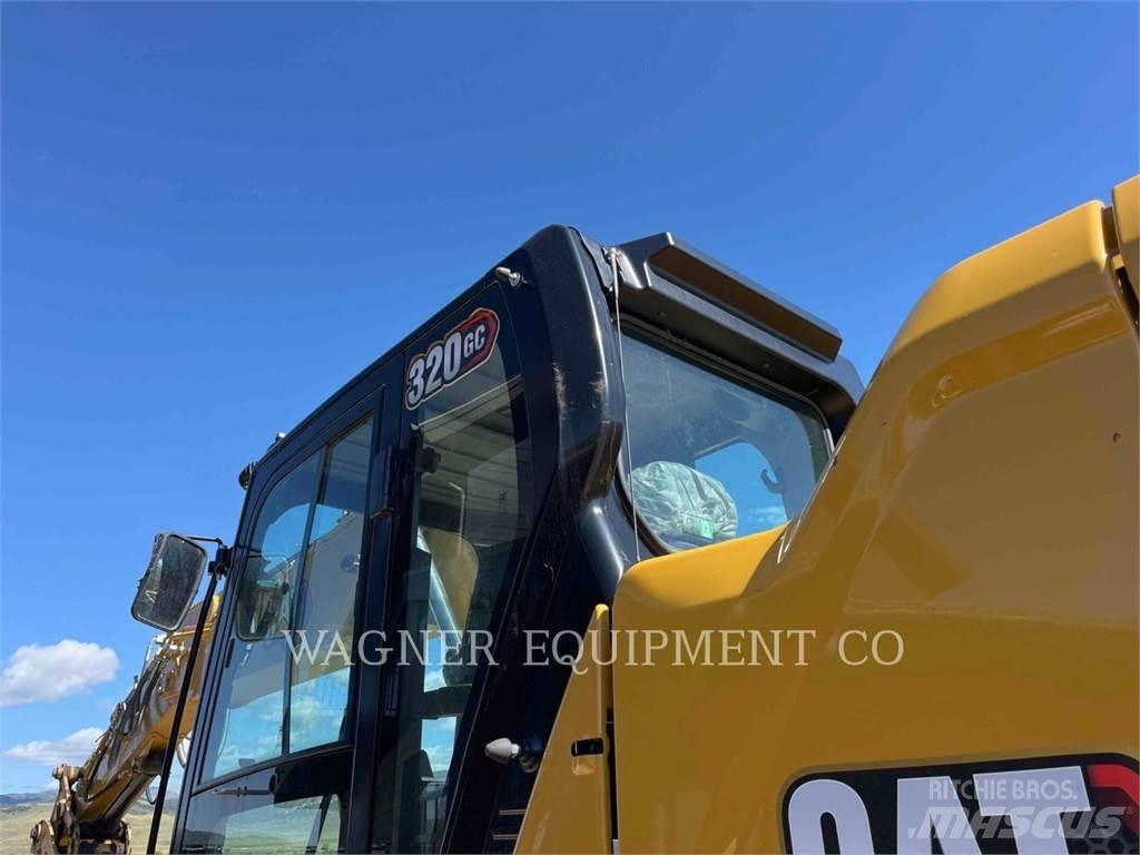 CAT 320GC حفارات زحافة
