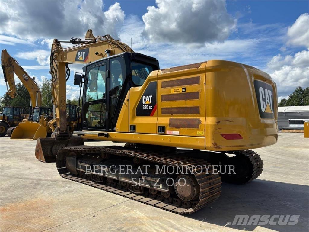 CAT 320GC حفارات زحافة