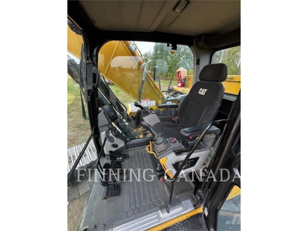 CAT 320GC حفارات زحافة