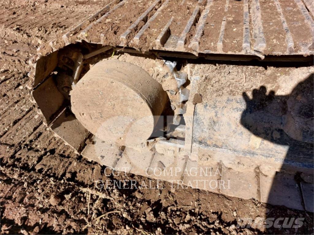 CAT 320GC LN حفارات زحافة