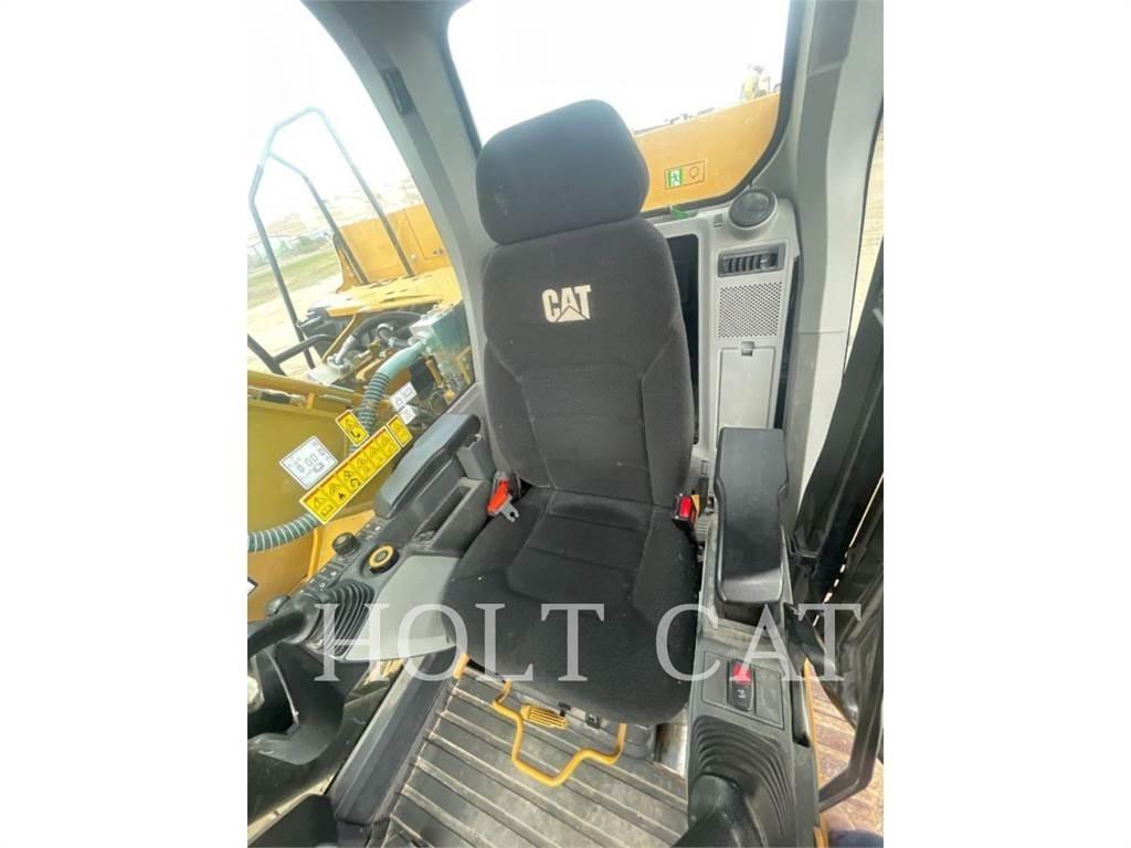 CAT 320GC TC حفارات زحافة