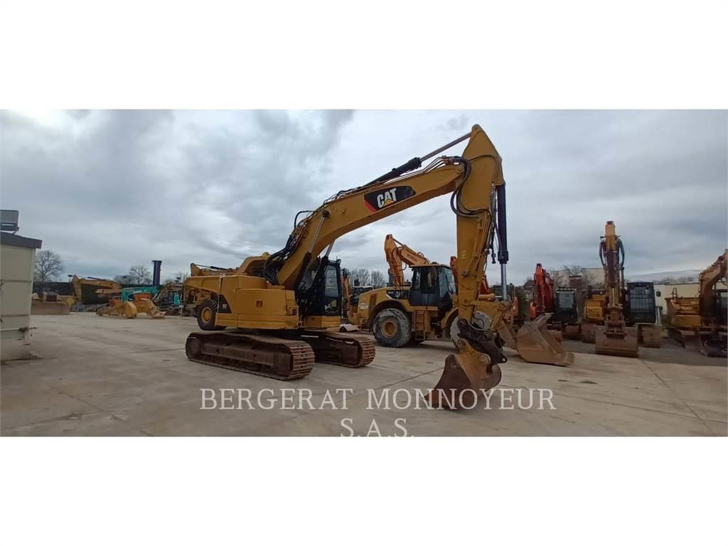 CAT 321D CR حفارات زحافة
