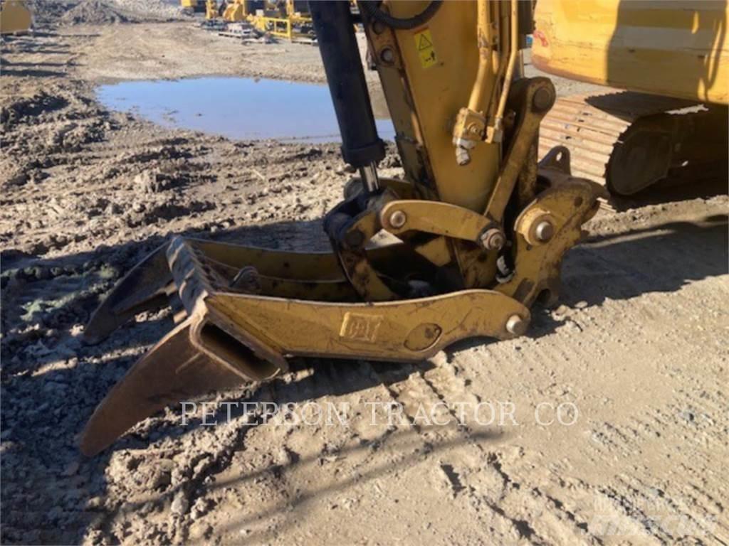 CAT 321D LCR حفارات زحافة