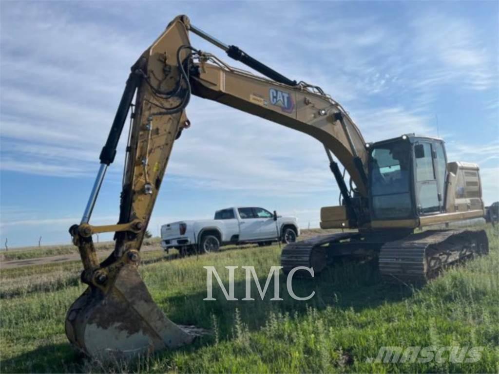 CAT 323 حفارات زحافة