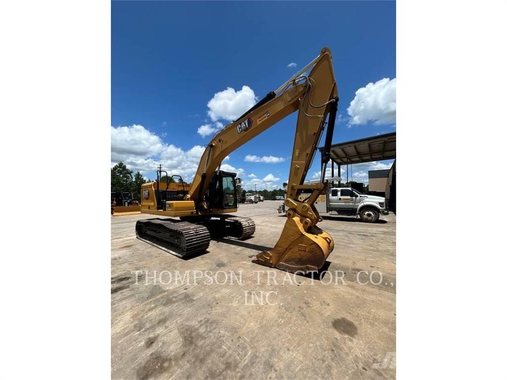 CAT 323 حفارات زحافة