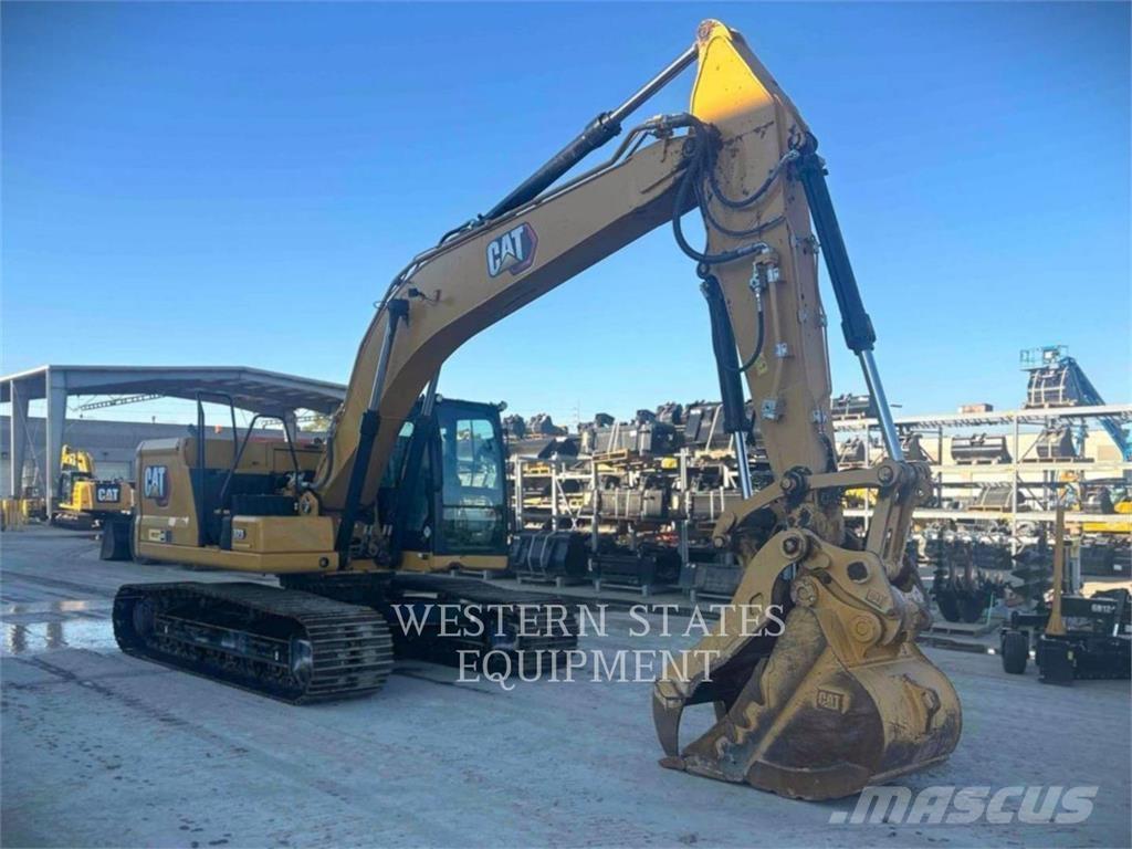 CAT 323 حفارات زحافة