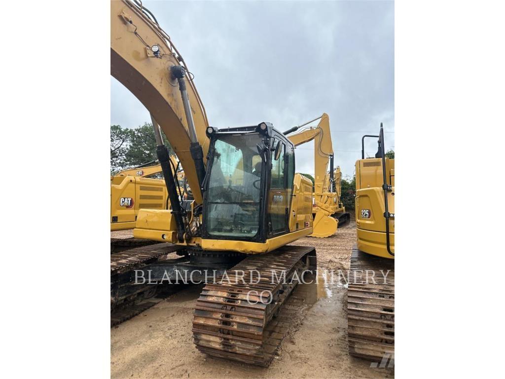 CAT 323 حفارات زحافة