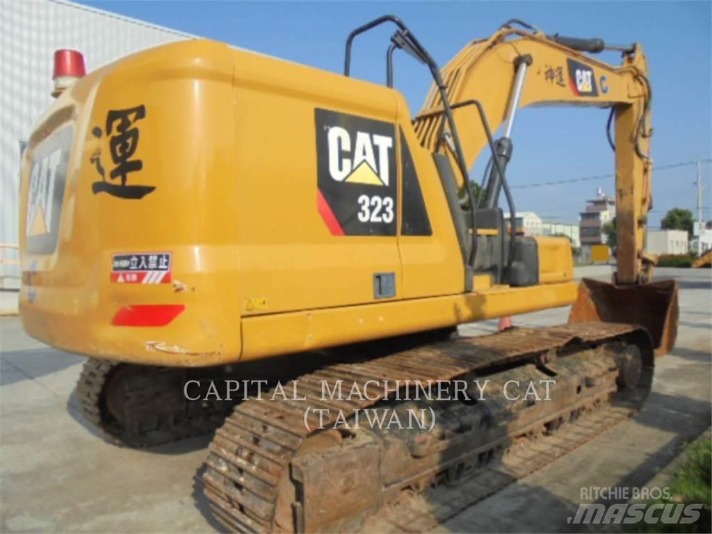 CAT 323-07 حفارات زحافة
