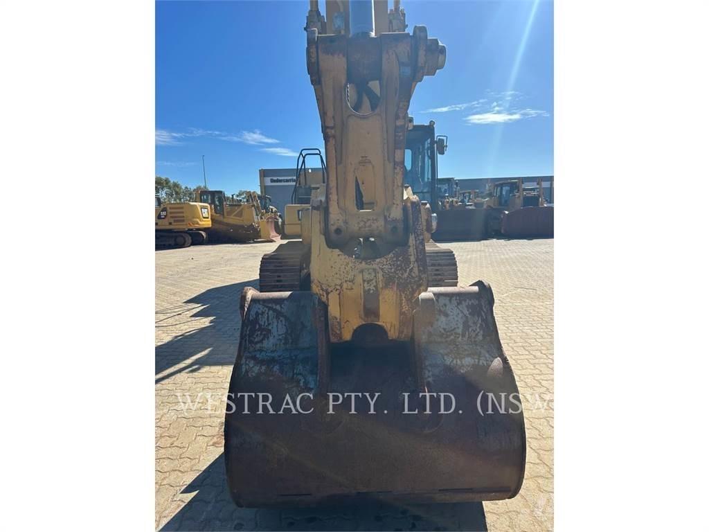CAT 323-07 حفارات زحافة