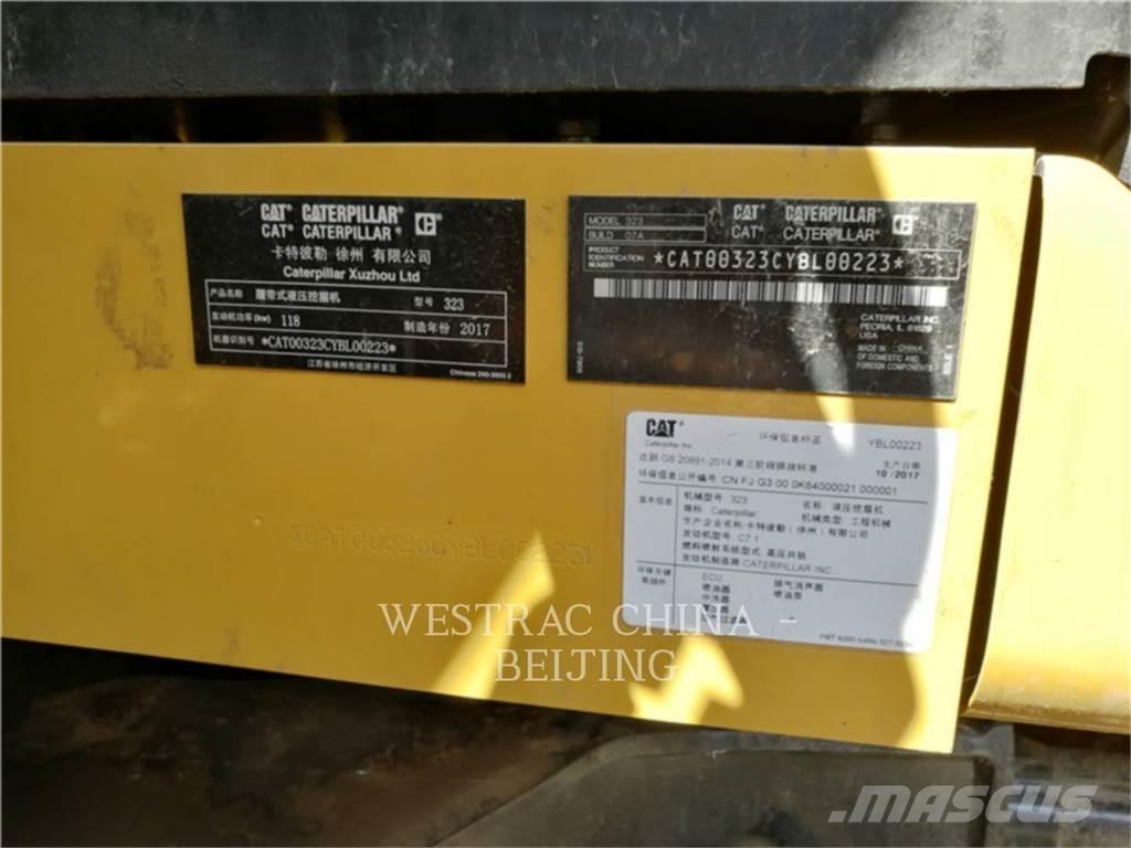CAT 323-07 حفارات زحافة