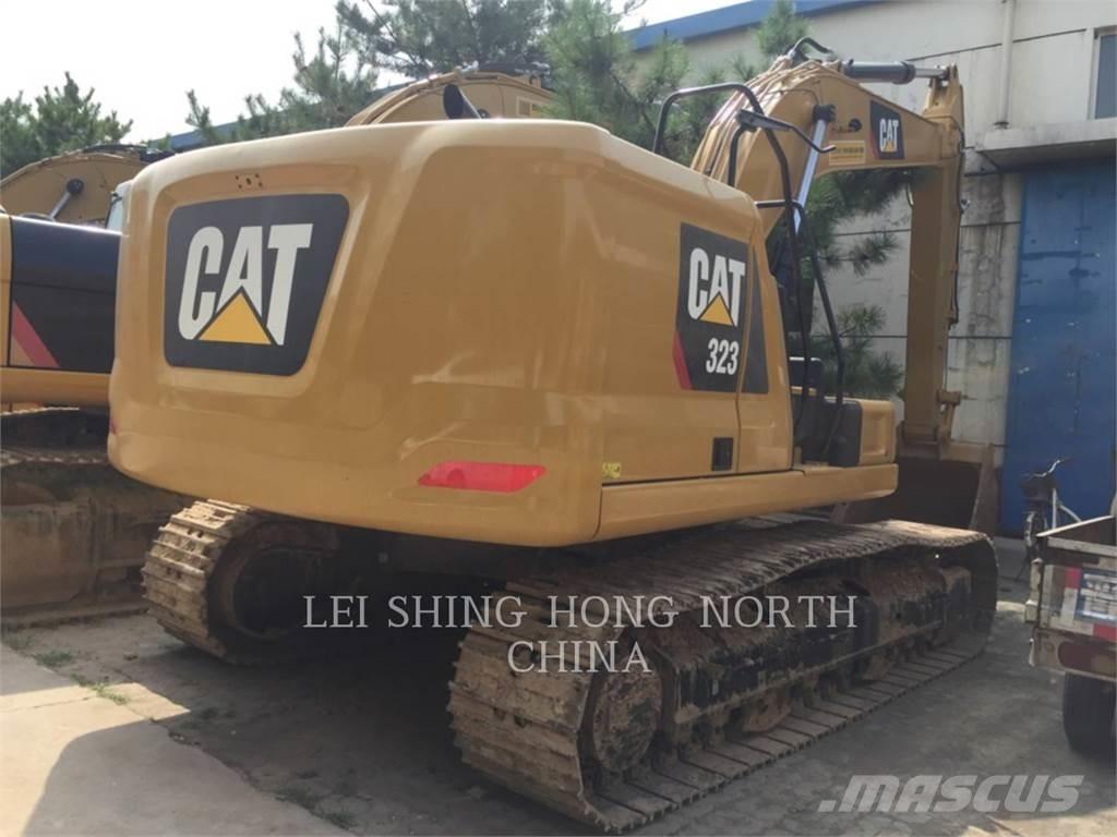 CAT 323-07 حفارات زحافة