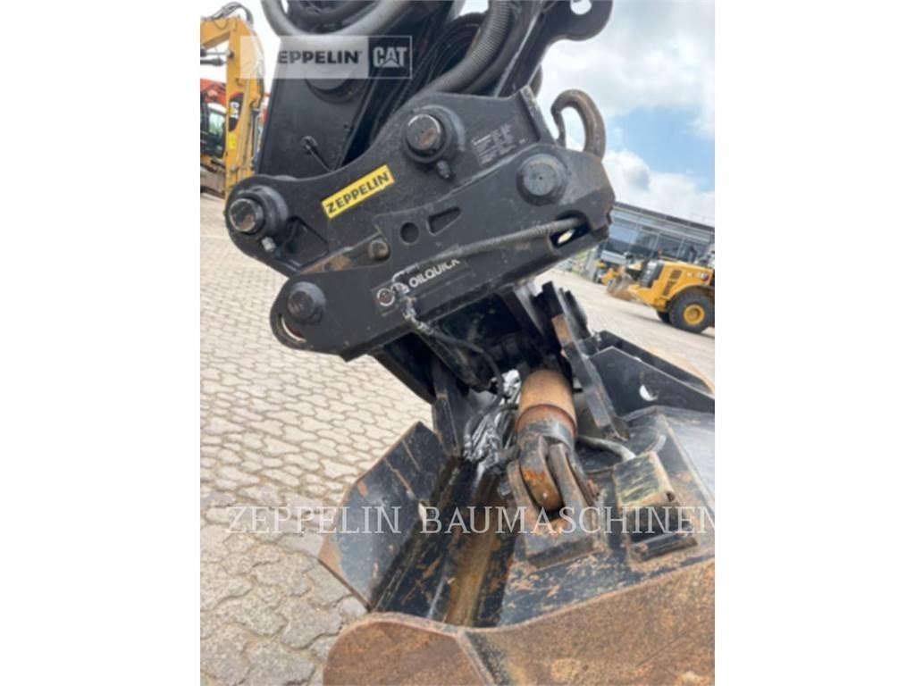 CAT 323-07C حفارات زحافة