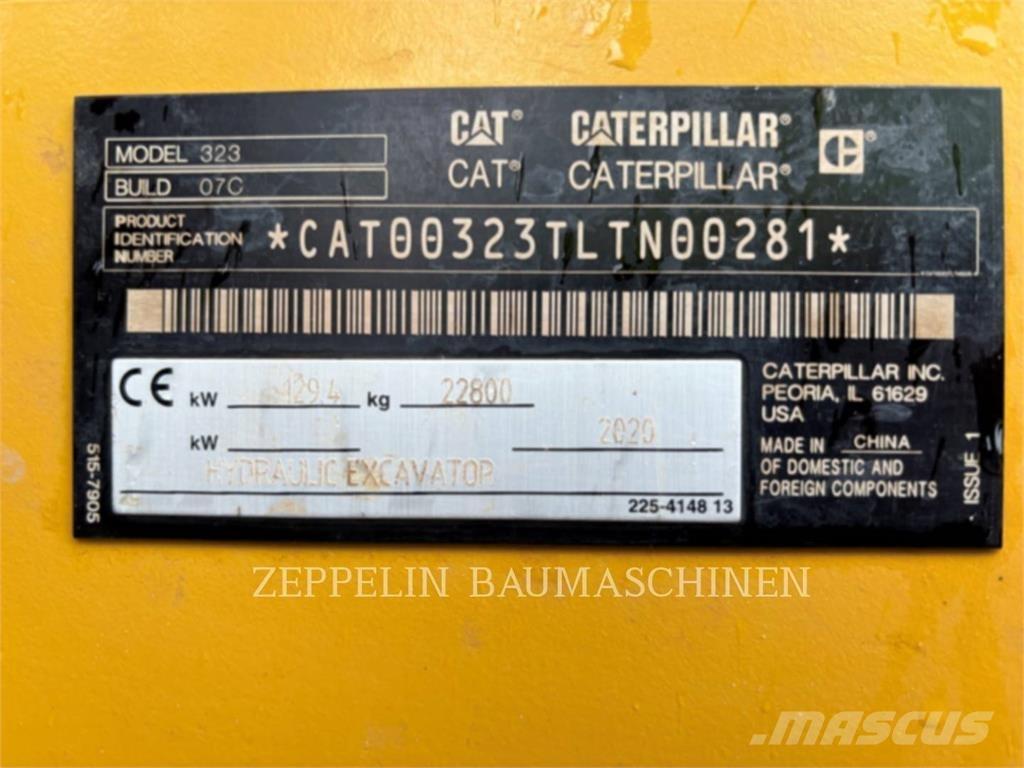 CAT 323-07C حفارات زحافة