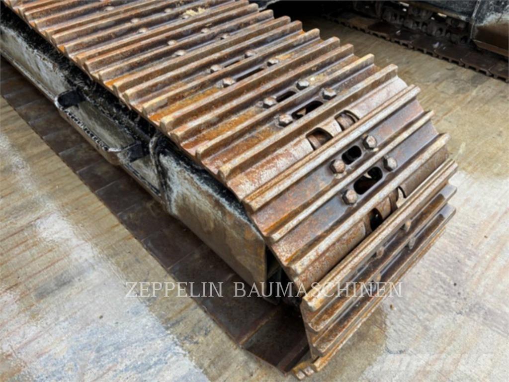 CAT 323-07D حفارات زحافة