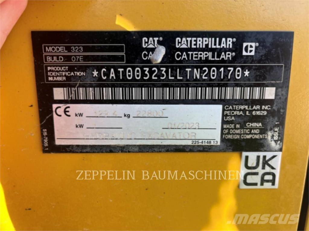CAT 323-07D حفارات زحافة