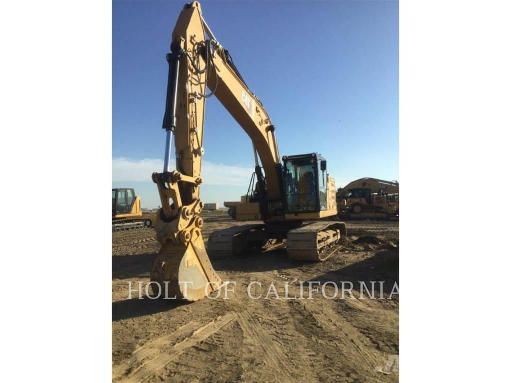 CAT 323 3W حفارات زحافة