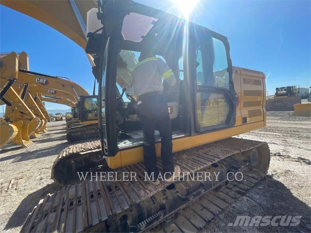 CAT 323 CF حفارات زحافة
