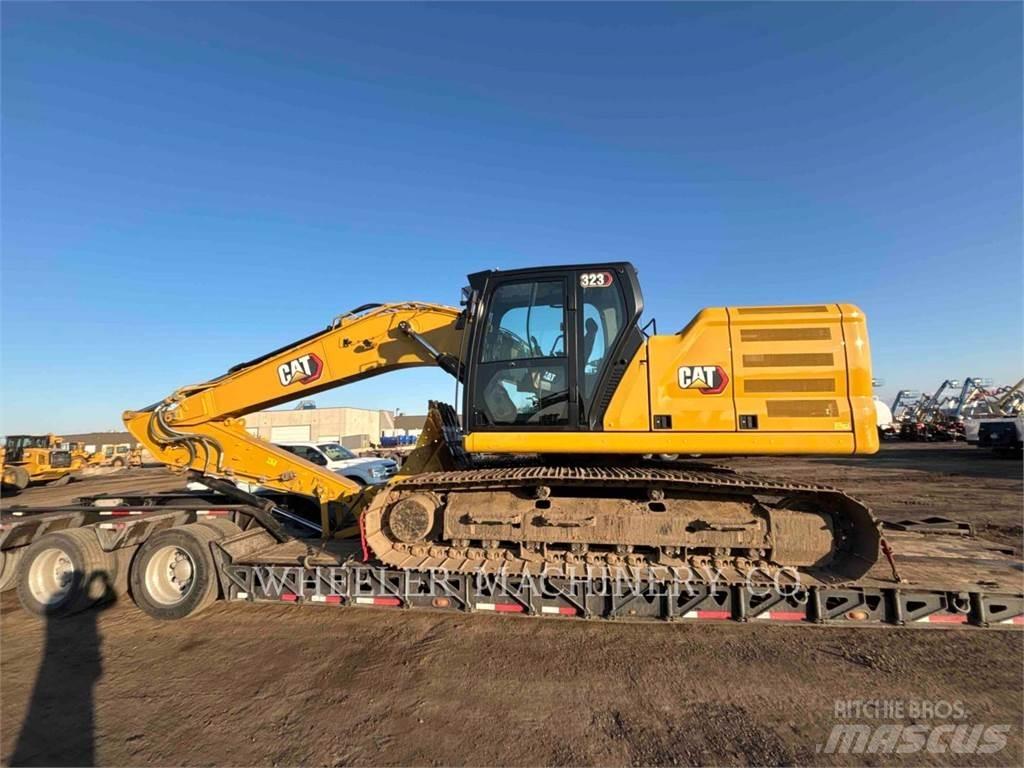 CAT 323 CF حفارات زحافة