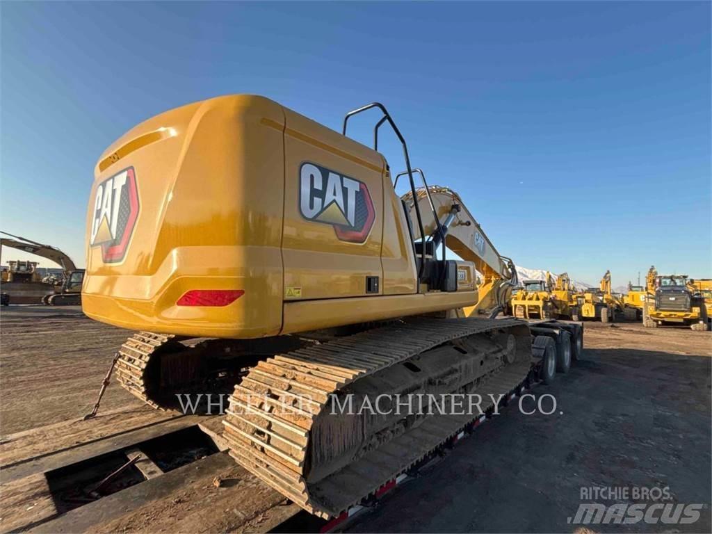 CAT 323 CF حفارات زحافة