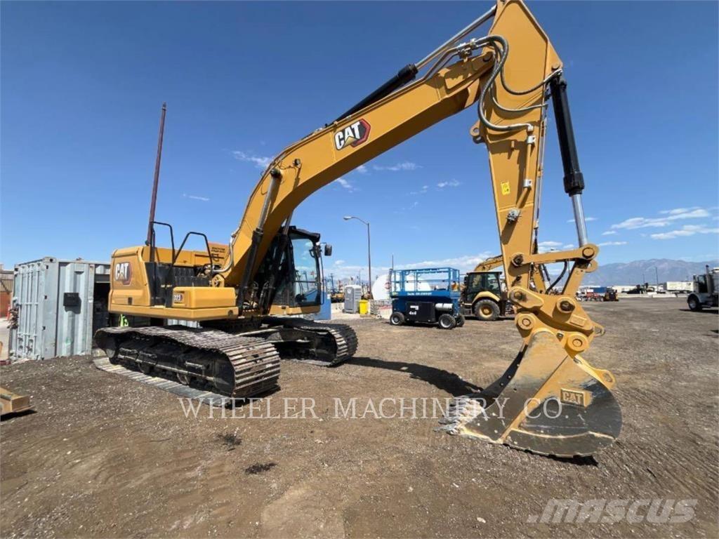 CAT 323 CF حفارات زحافة