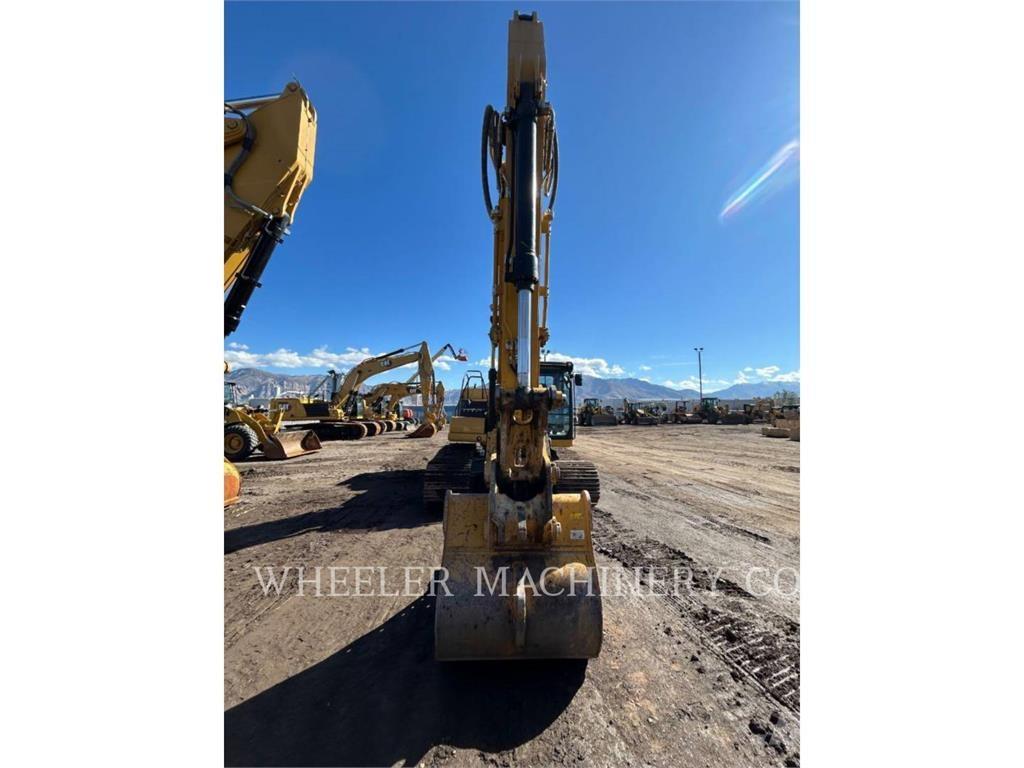 CAT 323 CF حفارات زحافة