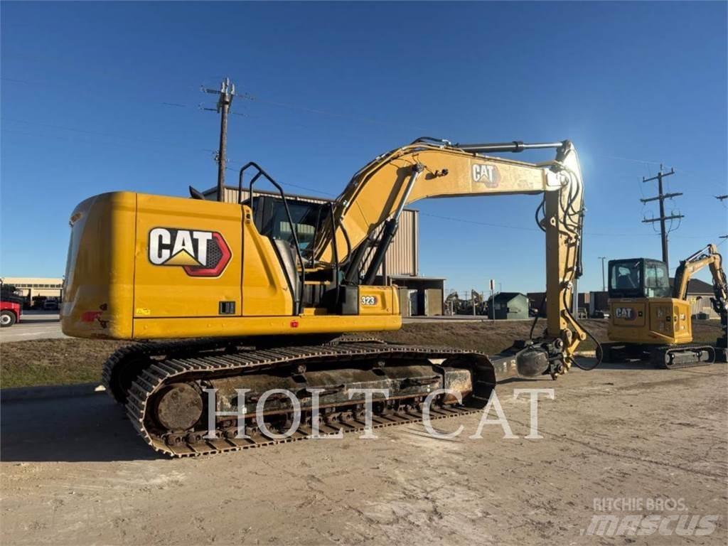 CAT 323 TC حفارات زحافة