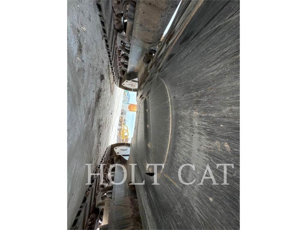 CAT 323 TC حفارات زحافة