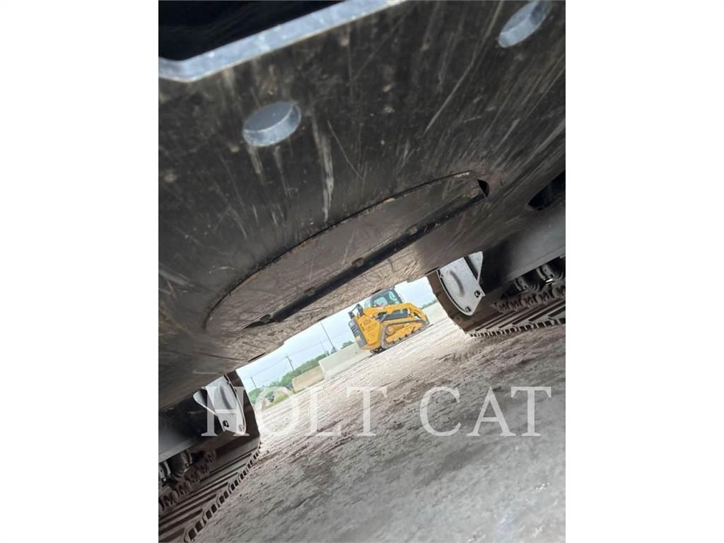 CAT 323 TC حفارات زحافة