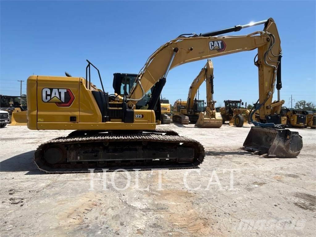 CAT 323 TC حفارات زحافة