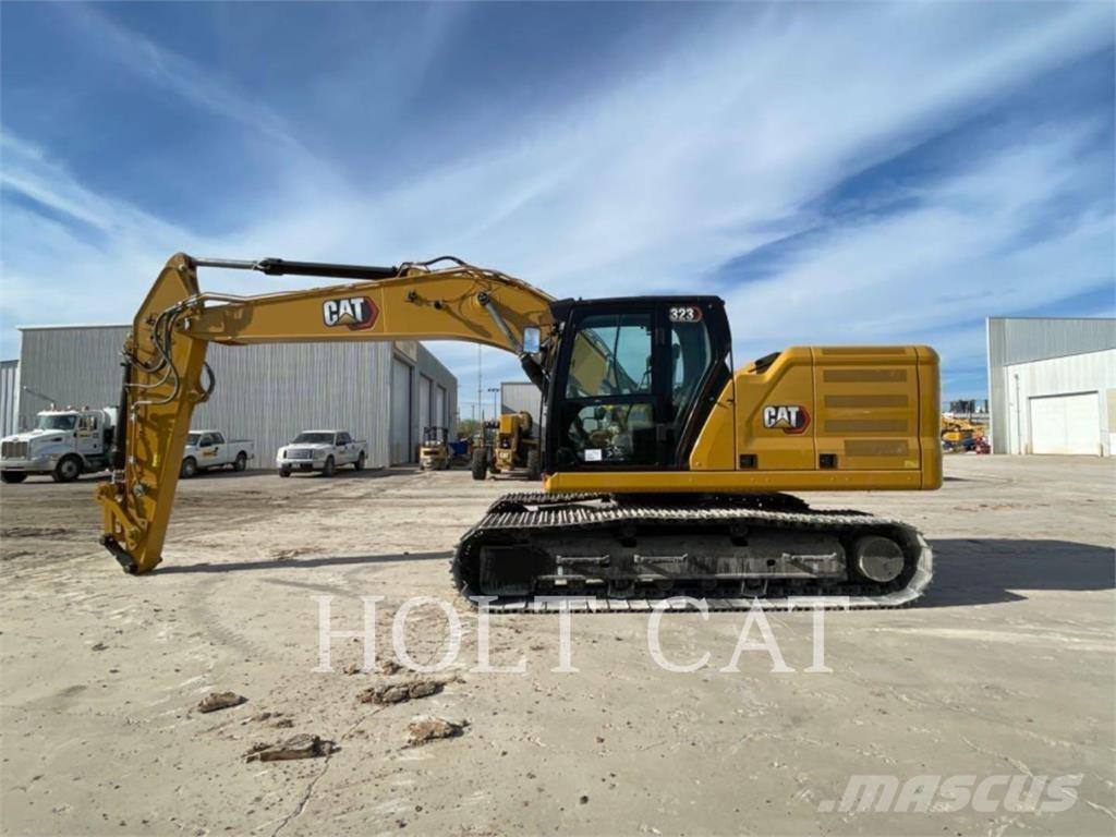 CAT 323 TC حفارات زحافة