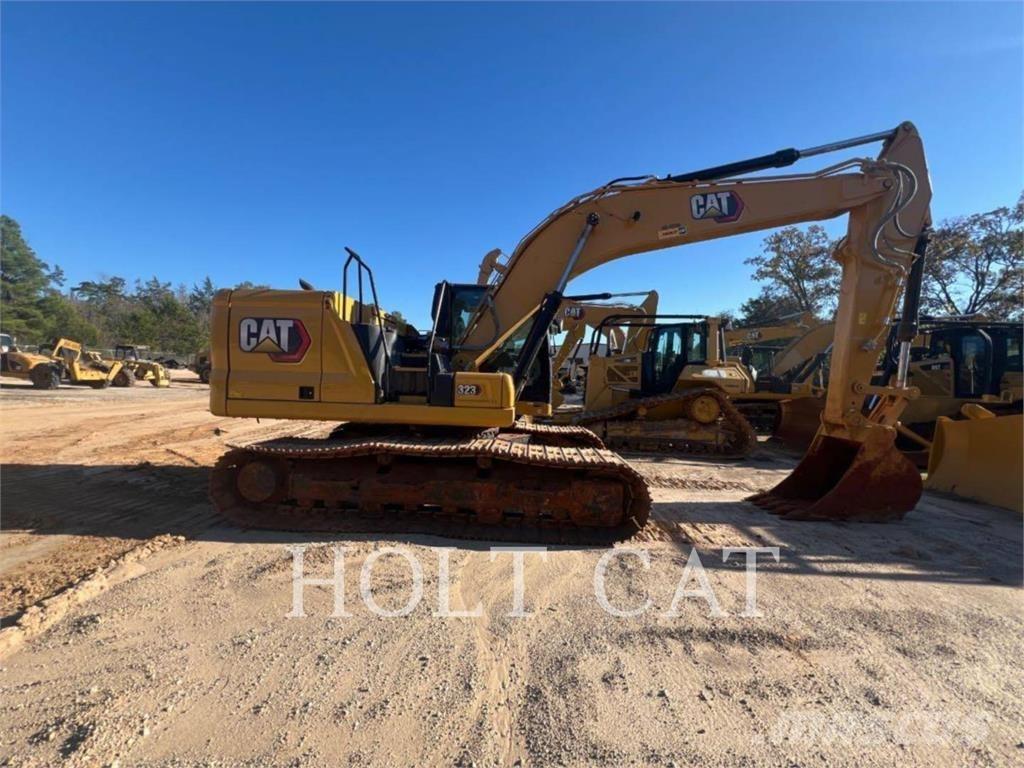 CAT 323 TC حفارات زحافة