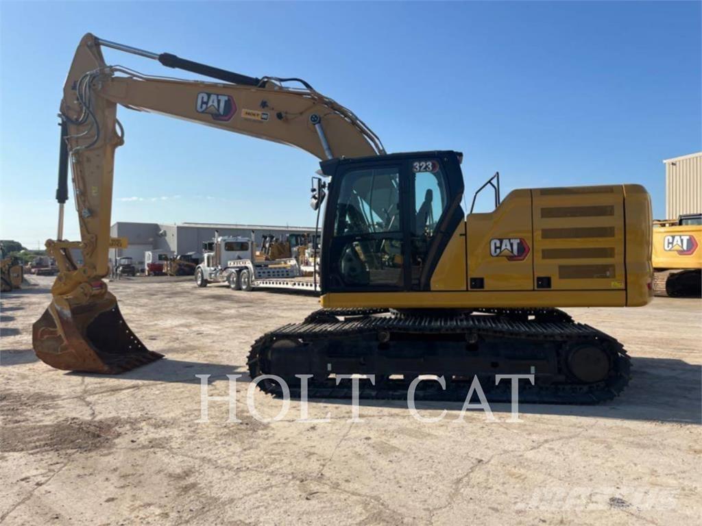 CAT 323 TC حفارات زحافة