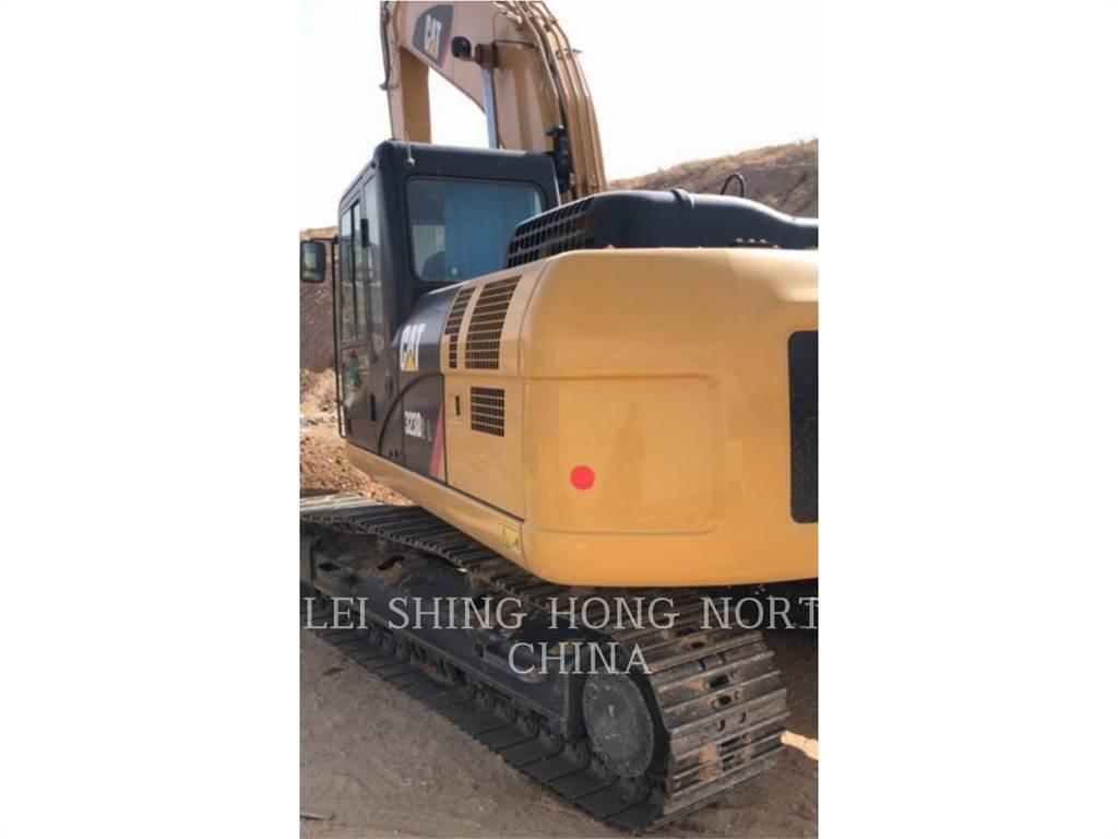 CAT 323D2L حفارات زحافة