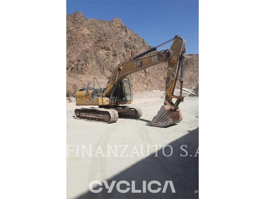 CAT 323DLN حفارات زحافة