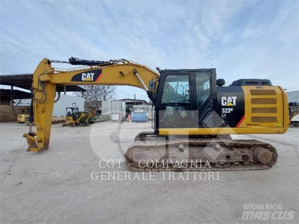 CAT 323E حفارات زحافة
