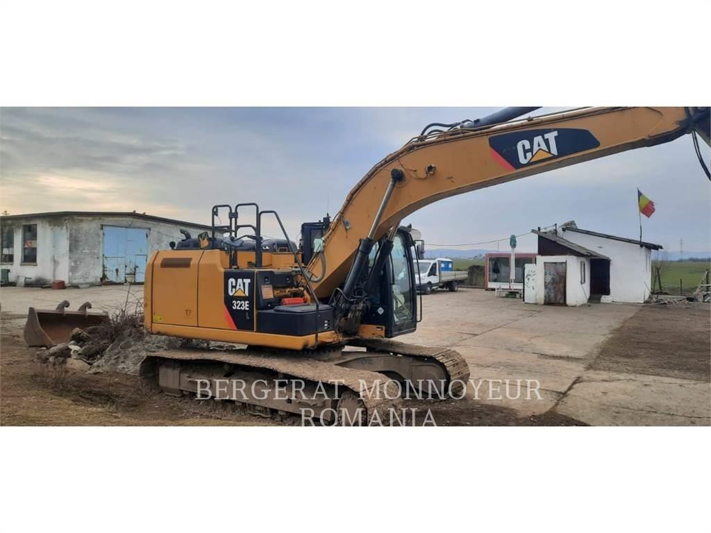 CAT 323EL حفارات زحافة