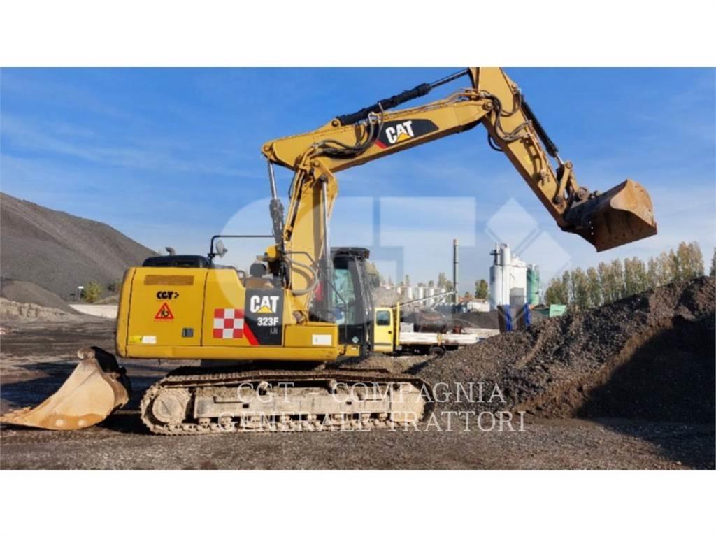 CAT 323F حفارات زحافة