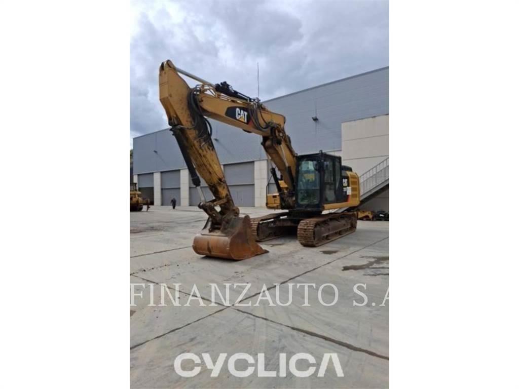 CAT 323F حفارات زحافة