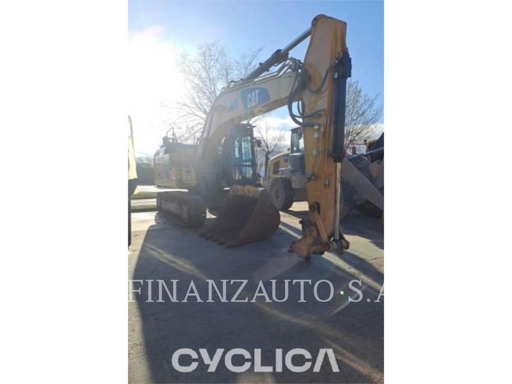 CAT 323F حفارات زحافة