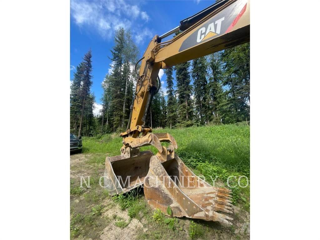 CAT 323F L حفارات زحافة
