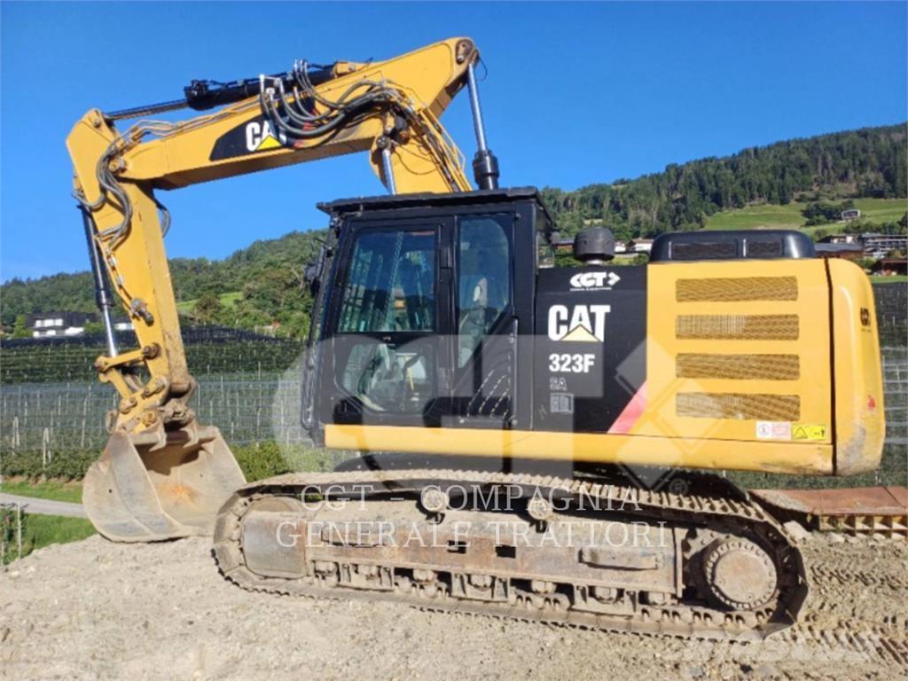 CAT 323F SA حفارات زحافة