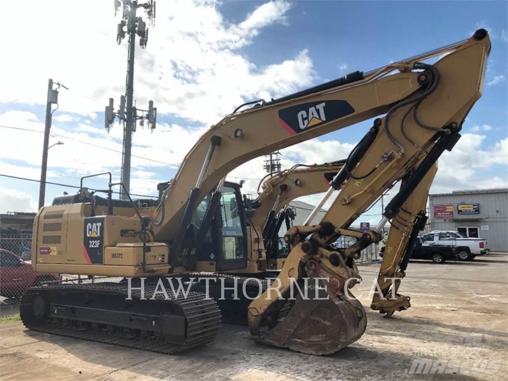 CAT 323F TH حفارات زحافة