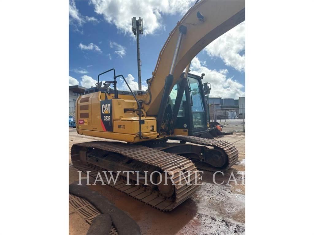 CAT 323F TH حفارات زحافة
