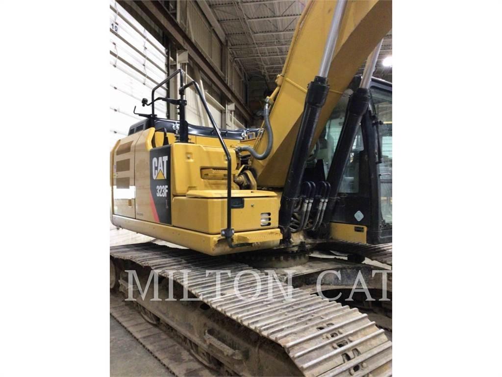 CAT 323FL حفارات زحافة