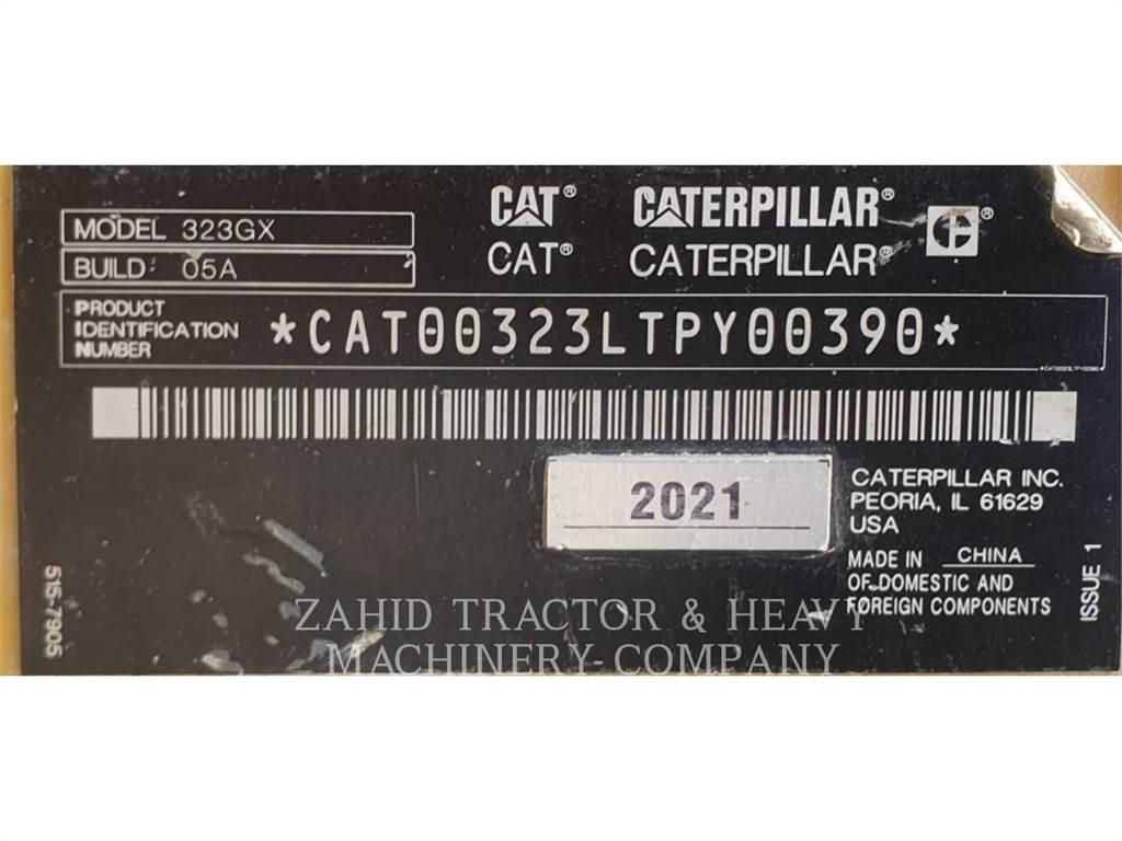 CAT 323GX حفارات زحافة