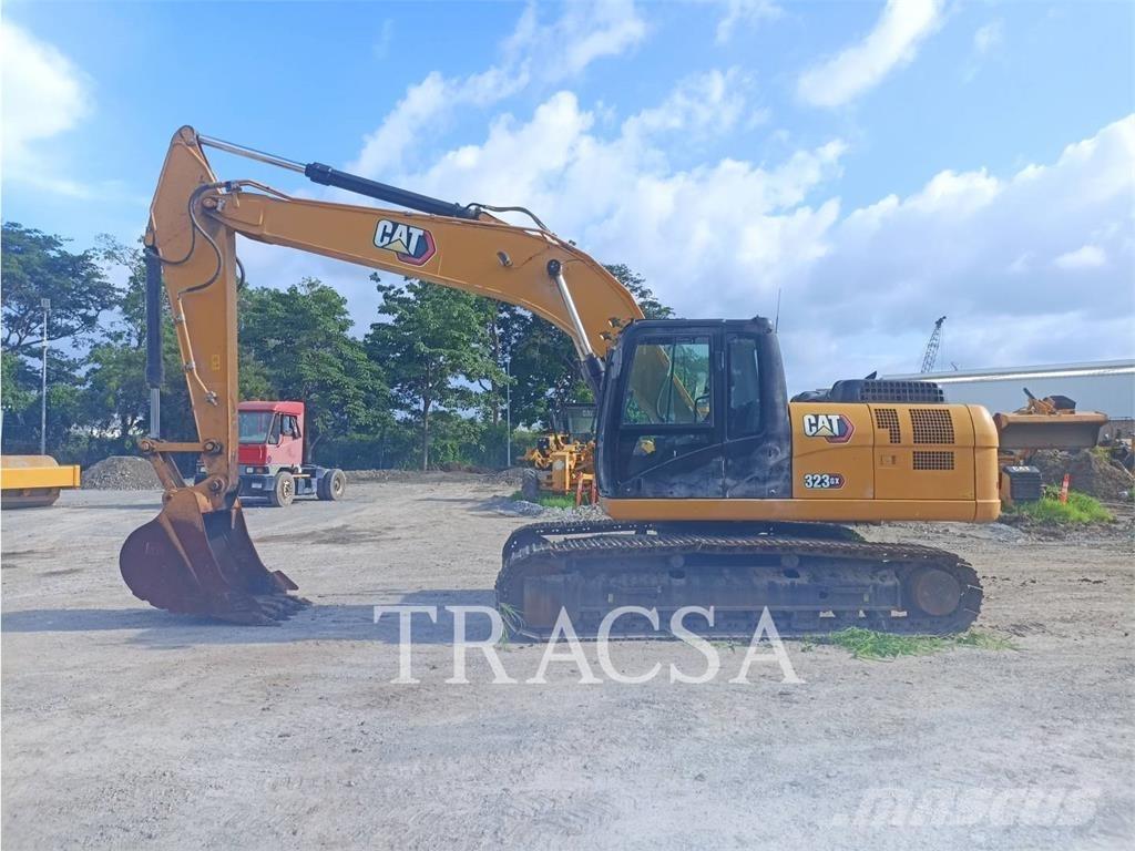 CAT 323GX حفارات زحافة