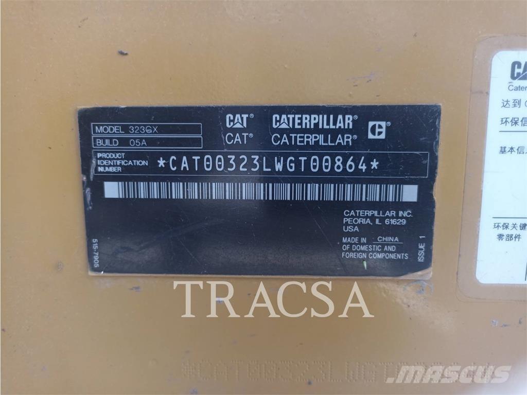 CAT 323GX حفارات زحافة